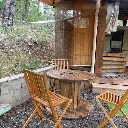 Campsite Caravanes De Provence